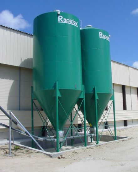 approvisionnement-des-stations-dac-silos-en-polyester-2